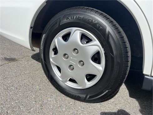 Used 2000 Honda Accord DX image 17