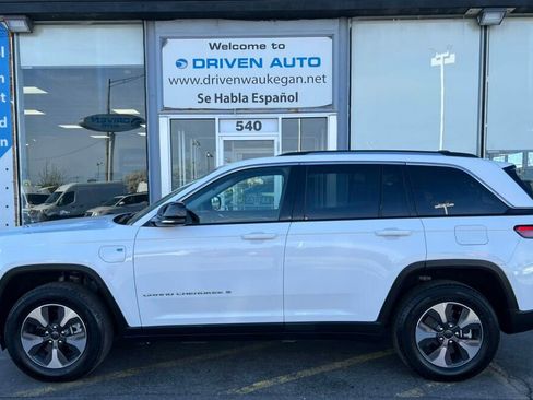 Used 2022 Jeep Grand Cherokee Limited 4xe w/ Luxury Tech Group II image 43