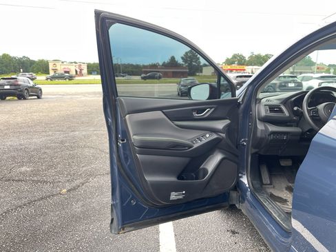 Used 2024 Subaru Ascent Onyx Edition image 8