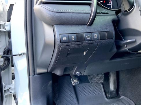 Certified 2023 Toyota Camry SE w/ Convenience Package FWD image 33