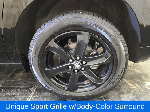 Used 2024 Buick Enclave Essence w/ Sport Touring Edition AWD/4WD image 12