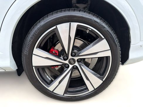 Used 2025 Audi SQ5 Premium Plus AWD/4WD image 11