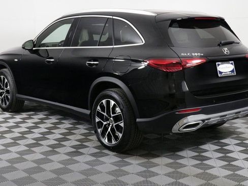 Used 2025 Mercedes-Benz GLC 350e 4MATIC image 8
