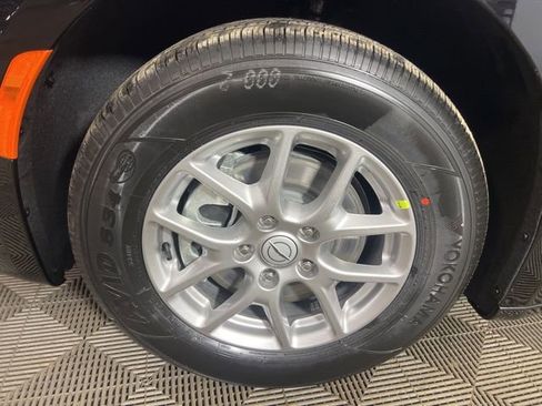 New 2026 Chrysler Pacifica Select image 8