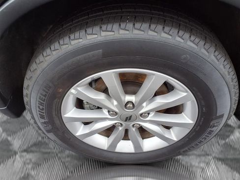 Used 2024 Dodge Durango SXT image 19