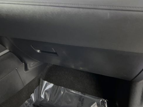 Used 2023 Toyota Corolla Cross SE image 35