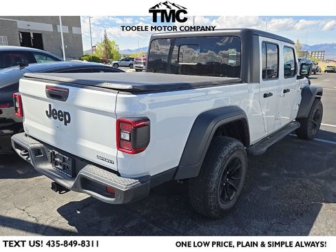 Used 2020 Jeep Gladiator Sport w/ Quick Order Package 24S image 2