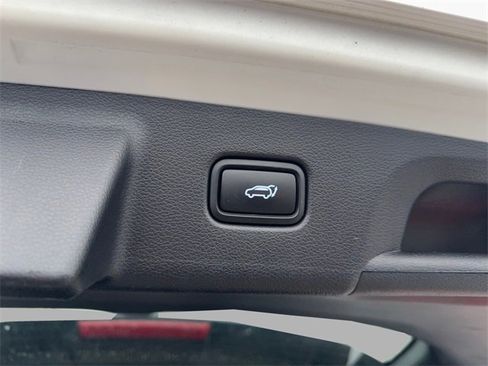Used 2021 Hyundai Palisade Limited image 25