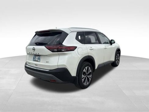 Used 2023 Nissan Rogue SV w/ SV Premium B Package FWD image 3