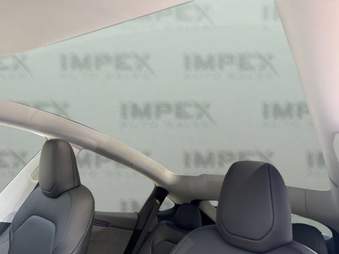Used 2026 Tesla Model Y 2WD image 11