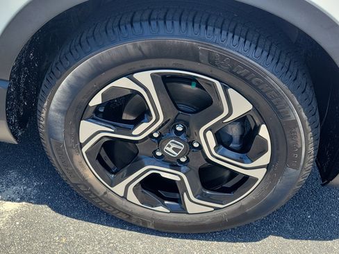 Used 2018 Honda CR-V Touring image 8