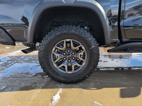 Certified 2025 Chevrolet Colorado ZR2 w/ Technology Package image 12