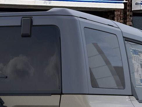 New 2025 Ford Bronco Badlands image 25