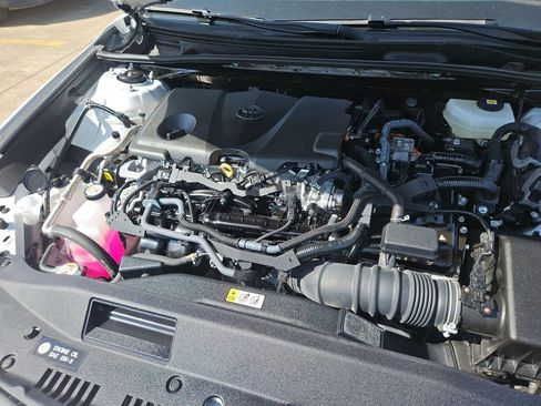Used 2025 Toyota Camry LE image 23