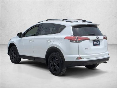 Used 2016 Toyota RAV4 LE FWD image 8