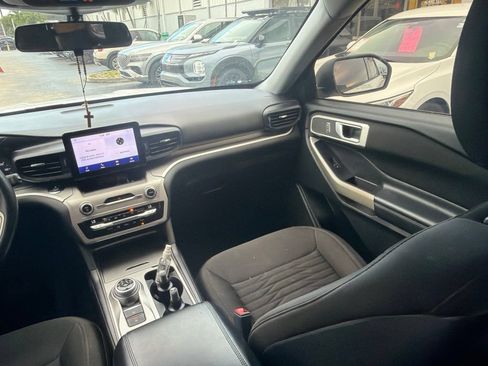 Used 2020 Ford Explorer XLT RWD image 11