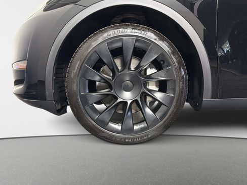 Used 2024 Tesla Model Y Long Range RWD image 14