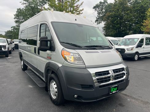 Used 2016 RAM ProMaster 2500 w/ Premium Appearance Group image 6