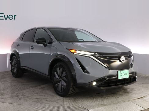 Used 2024 Nissan Ariya AWD image 13