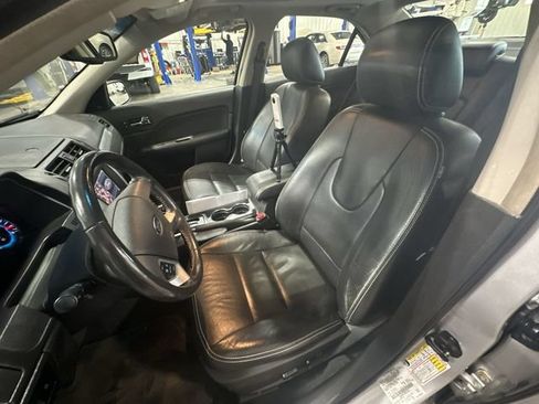 Used 2011 Ford Fusion SEL w/ 302A Rapid Spec Order Code AWD/4WD image 17