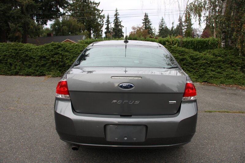 Used 2010 Ford Focus SEL FWD image 11