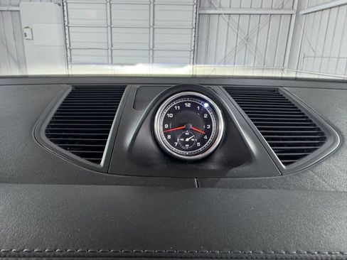 Used 2021 Porsche Macan Turbo w/ Premium Package Plus (PF0) AWD/4WD image 33