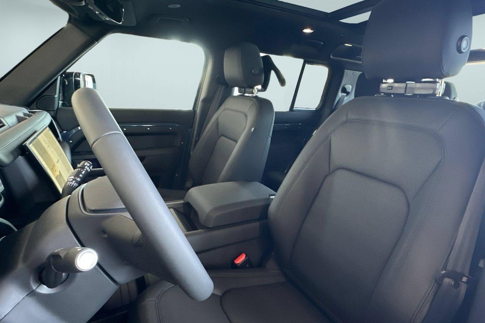 New 2026 Land Rover Defender 110 S AWD/4WD image 27