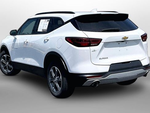 Used 2024 Chevrolet Blazer LT w/ Convenience Package FWD image 9
