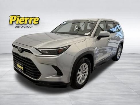 Used 2025 Toyota Grand Highlander AWD image 1