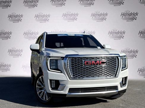 Used 2023 GMC Yukon Denali w/ Denali Reserve Package image 2