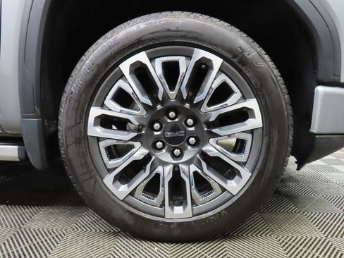 Used 2026 GMC Sierra 1500 Denali Ultimate image 10