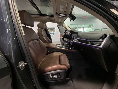 Used 2020 BMW X7 xDrive40i w/ Premium Package AWD/4WD image 13