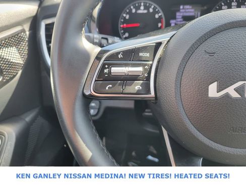 Used 2023 Kia Seltos S image 30