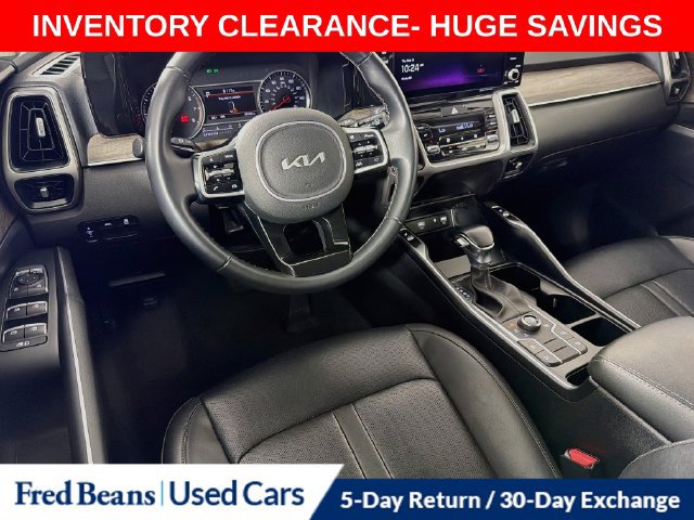 Used 2023 Kia Sorento S AWD/4WD image 13