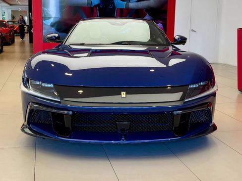 Used 2025 Ferrari 12Cilindri RWD image 2