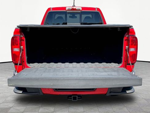 Used 2016 Chevrolet Colorado LT w/ LT Convenience Package RWD image 7