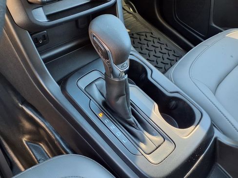 Certified 2022 Chevrolet Colorado W/T w/ WT Convenience Package image 10