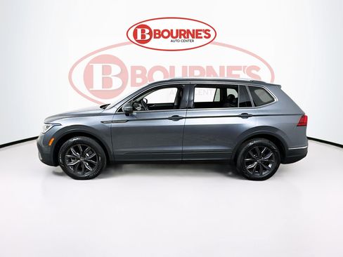 Used 2022 Volkswagen Tiguan SE AWD/4WD image 6