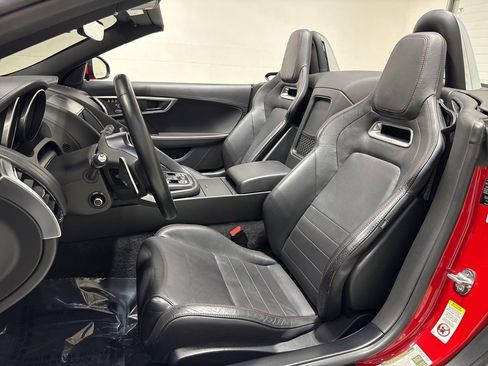 Used 2018 Jaguar F-TYPE Convertible image 15