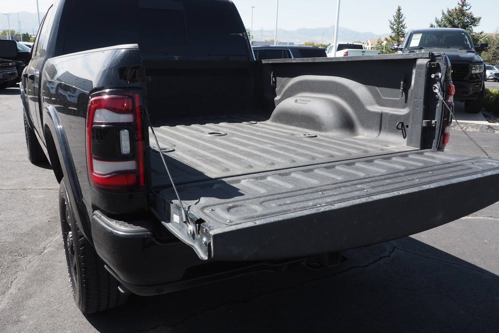 Used 2022 RAM 2500 Limited AWD/4WD image 18
