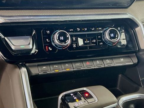 Used 2023 GMC Sierra 1500 Denali w/ Denali Reserve Package image 17