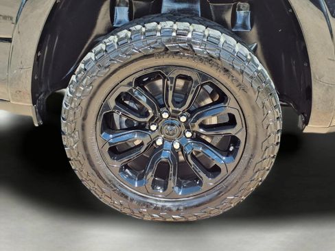 Used 2021 RAM 1500 Laramie w/ Laramie Southwest Edition RWD image 9