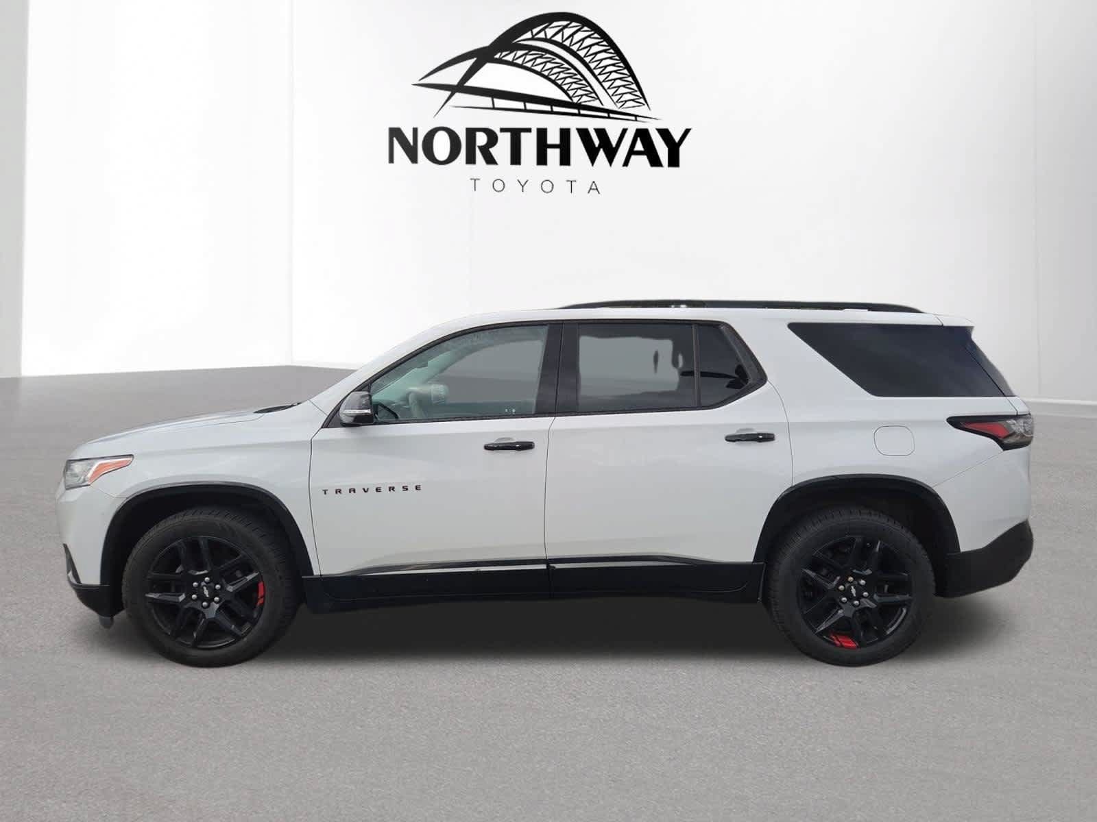 Used 2020 Chevrolet Traverse Premier w/ Redline Edition AWD/4WD image 6