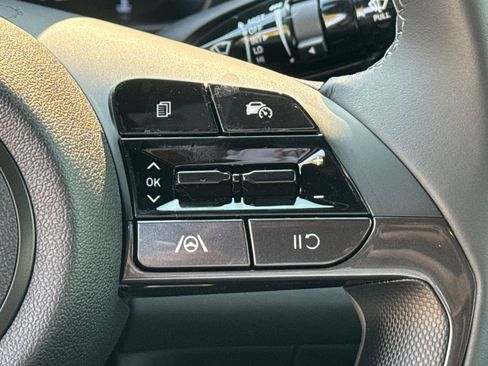 New 2025 Hyundai Elantra Sport FWD image 28