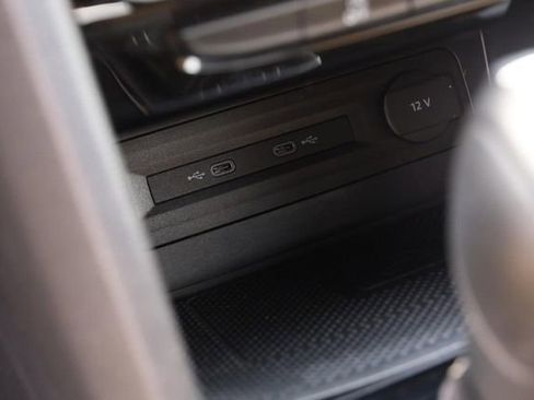 Certified 2023 Volkswagen Atlas Cross Sport SEL Premium R-Line image 22