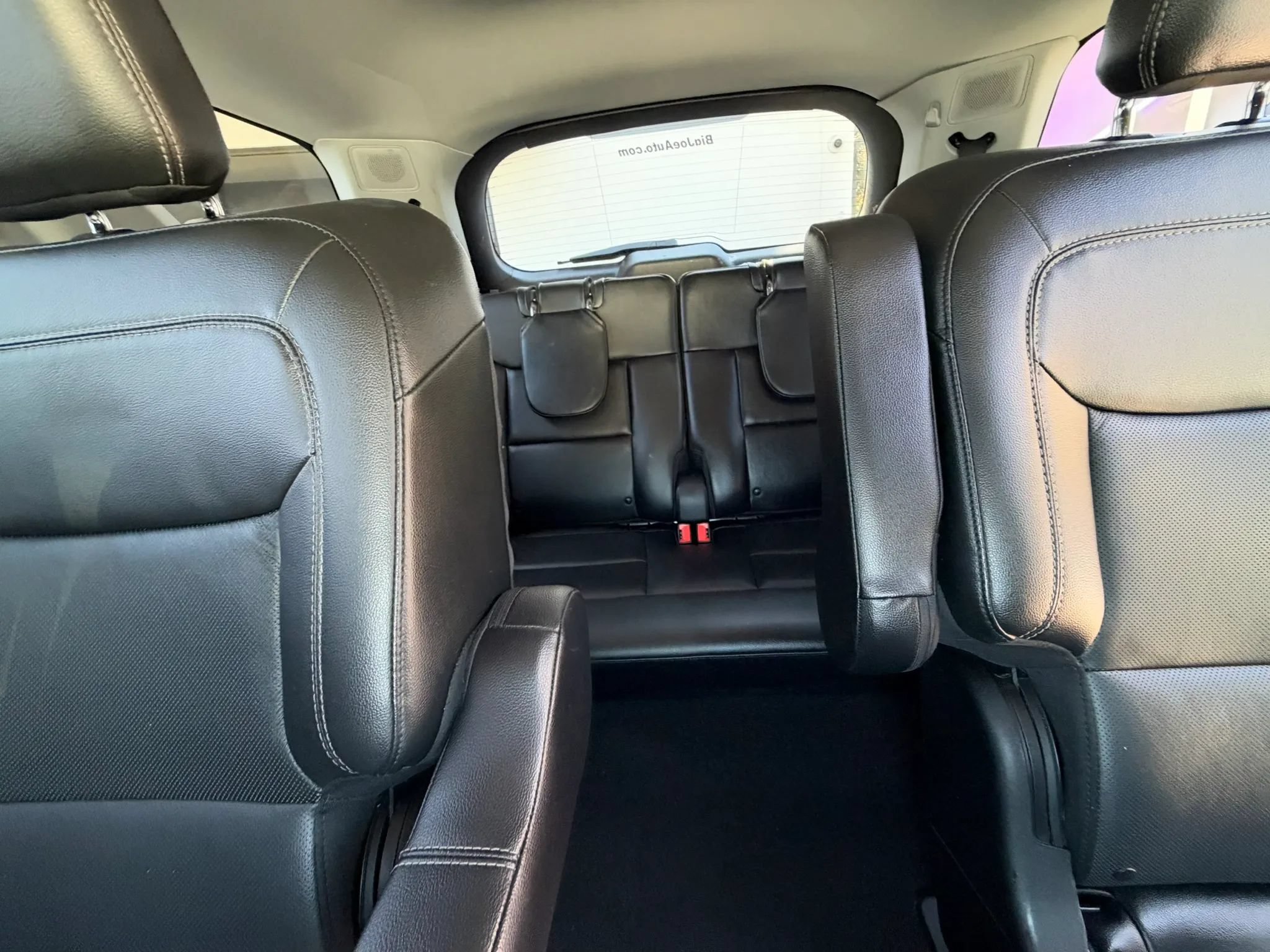 Used 2022 Ford Explorer Limited w/ Equipment Group 301A AWD/4WD image 44