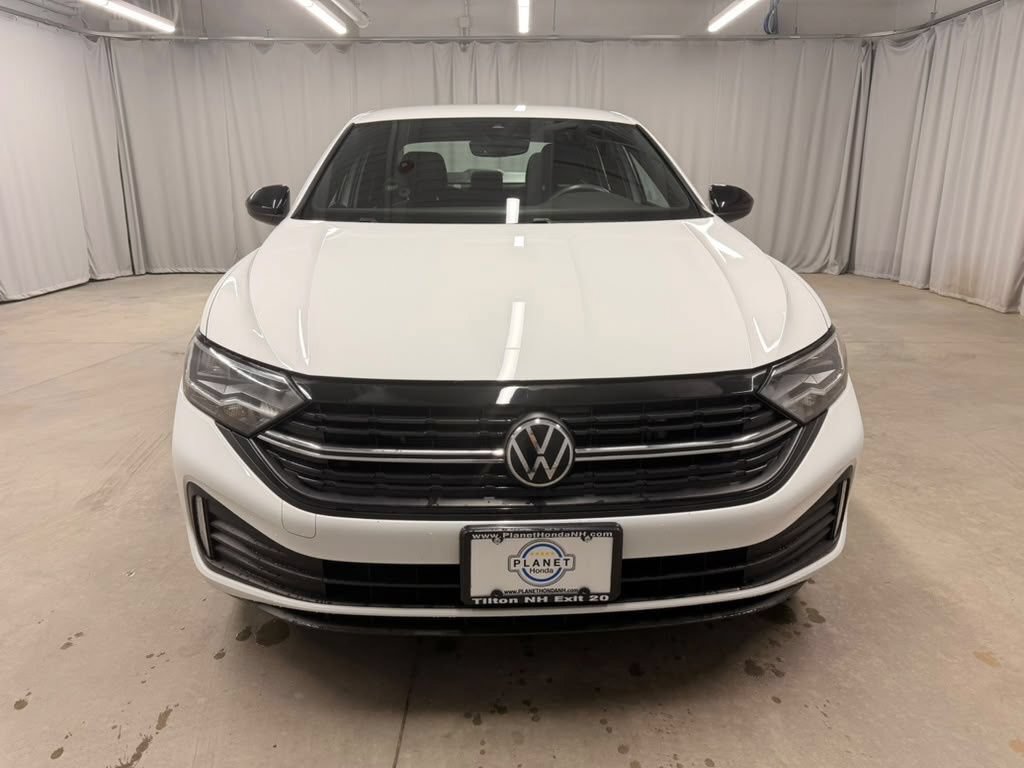 Used 2023 Volkswagen Jetta Sport FWD image 4