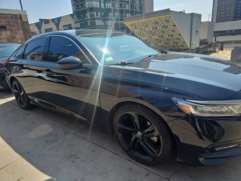 Used 2019 Honda Accord Sport image 11