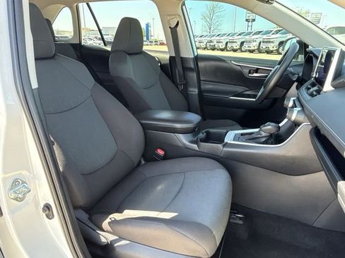 Used 2024 Toyota RAV4 XLE image 29
