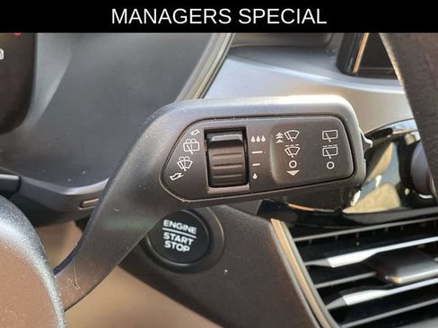 Used 2025 Ford Escape Active AWD/4WD image 22